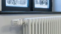 Do you turn off the heating at night or lower the temperature? This mistake costs millions of families dearly.