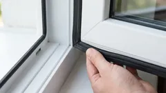 What to do if a plastic window blows in winter: how to find the cause and eliminate it?